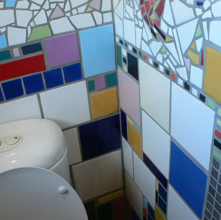 Bathroom Walls 4